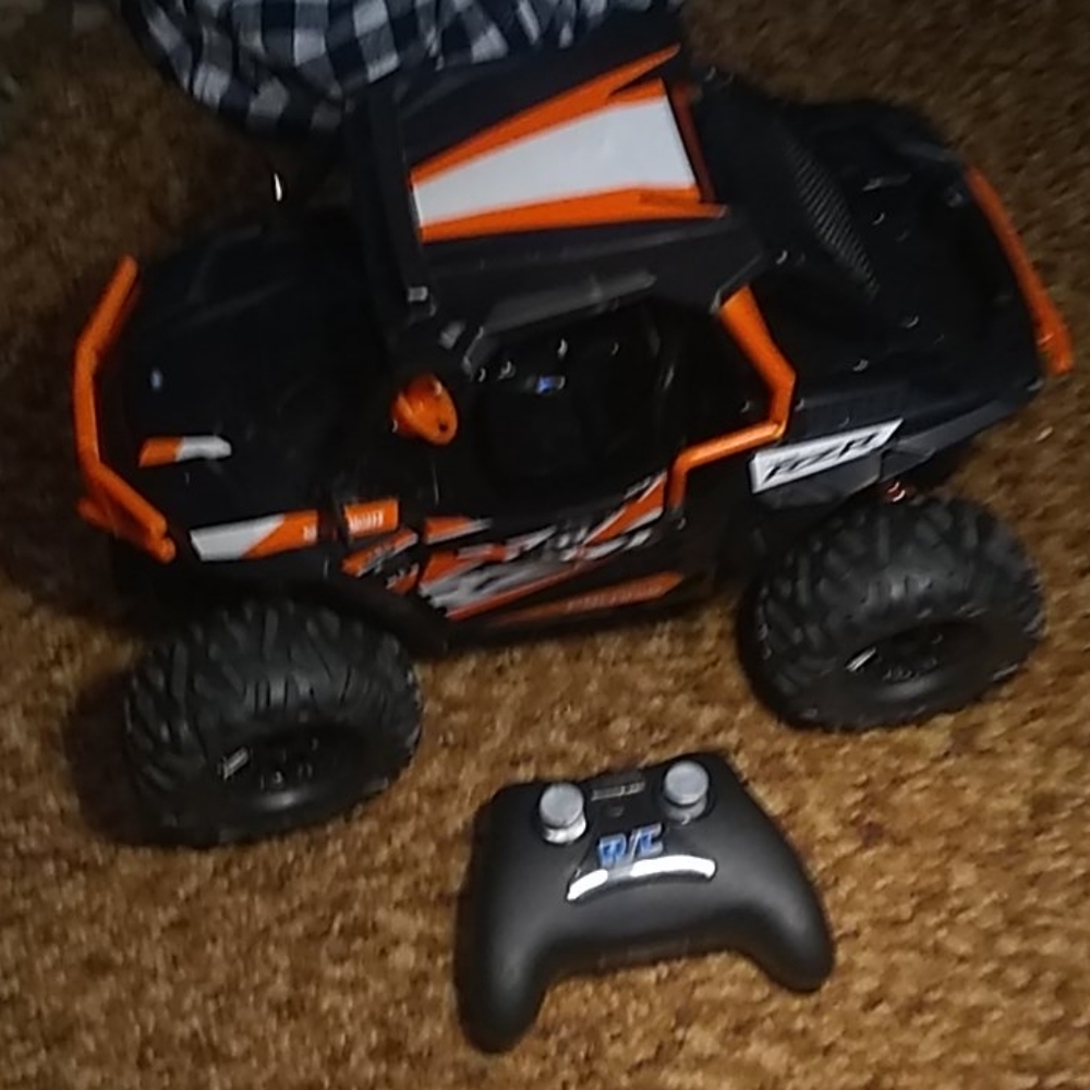 Remote control car